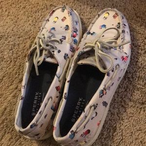 Sperry beach design shoes